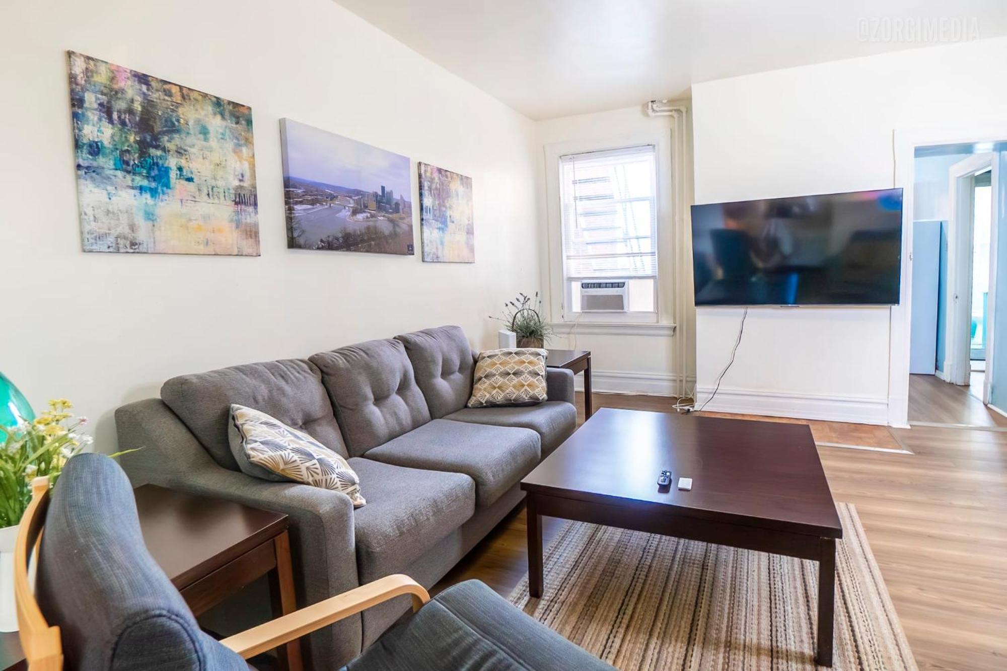 Stylish Apt - 2 Queen Bed - Easy Hospital Access Pittsburgh Bagian luar foto